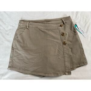 Tribal Women's Beige Skort Size 10 Golf Casual Pockets Button Short